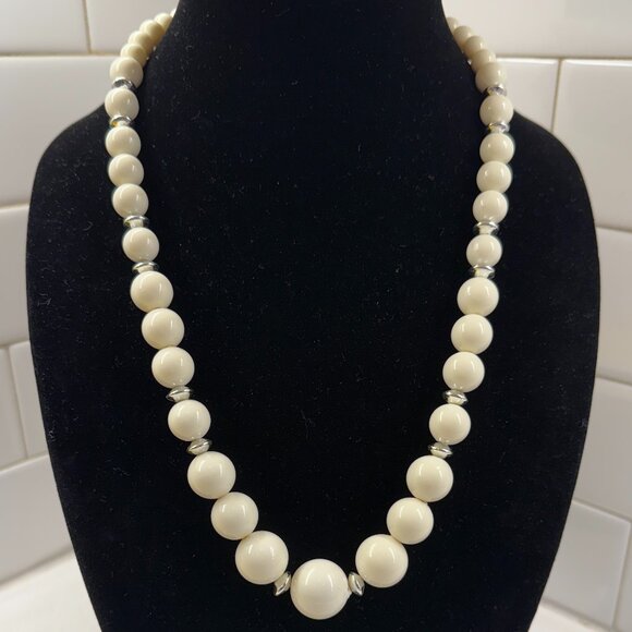 Jewelry - Chunky White and Silver Tone Necklace